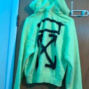 Green lime off white hoodie got the wrong size